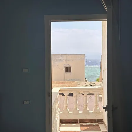 Seaside Haven Apartment